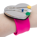 Игольница магнитная на руку (розовый) — фото, картинка — 2